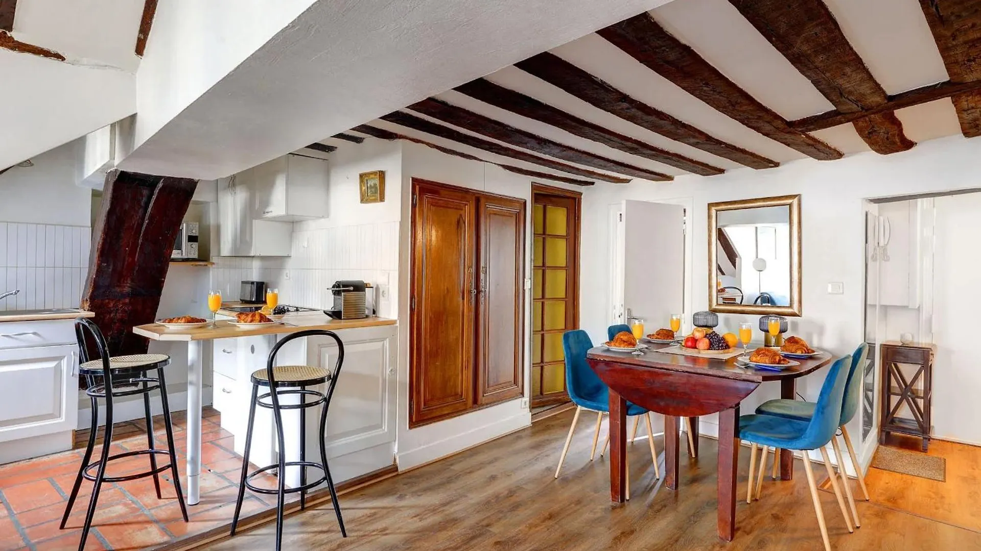 Ile Saint-louis - 2br - Cityapartmentstay Apartment *