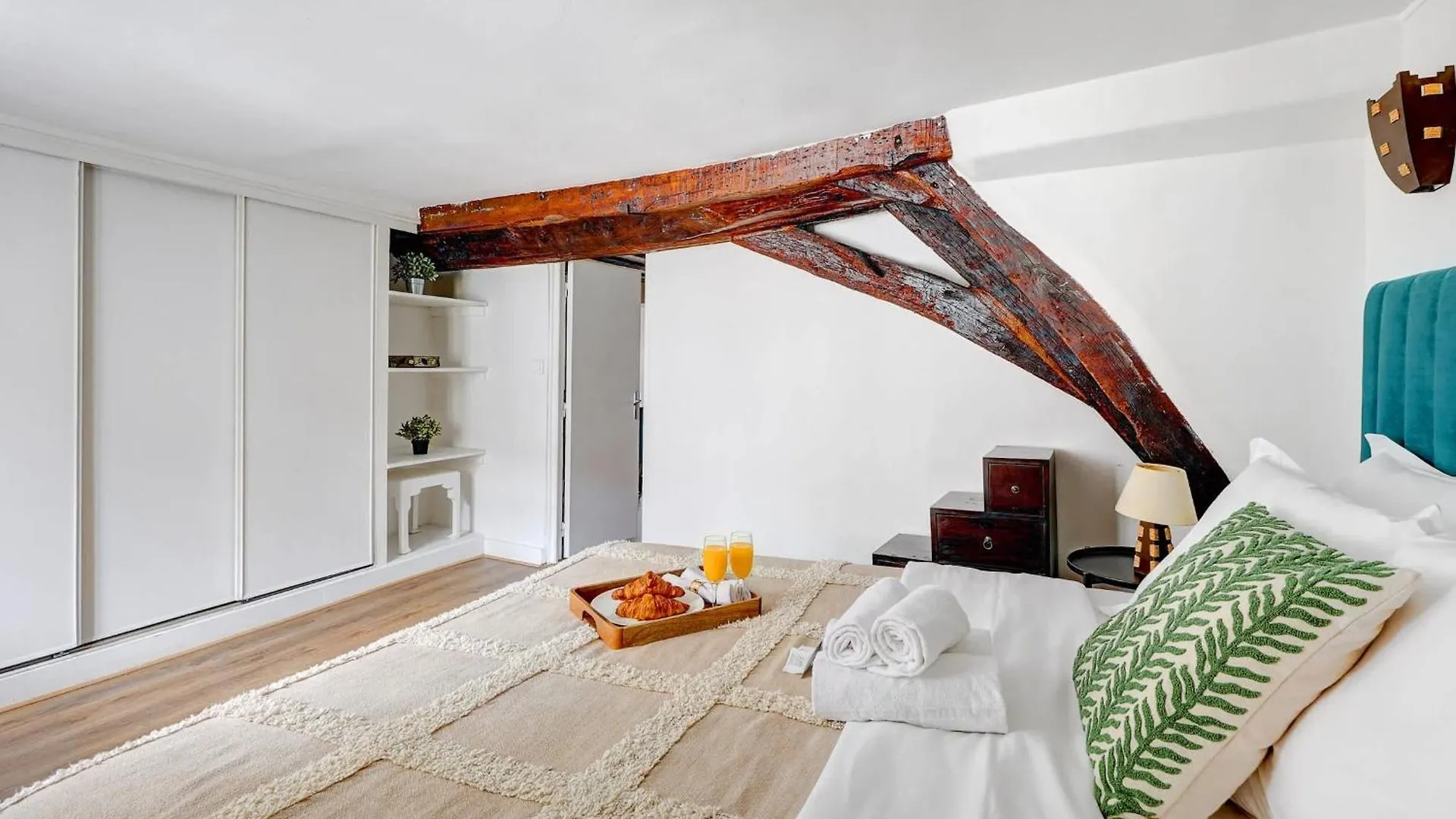 Ile Saint-louis - 2br - Cityapartmentstay *